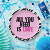 "ALLES, WAS SIE BRAUCHEN, IST LIEBE." PAPPTELLER (Party)