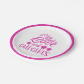 Alles was Sie brauchen ist Liebe und Cupcakes Zita Pappteller (Schrägansicht)