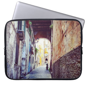 Alley in Italien Laptopschutzhülle