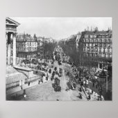 Allgemeiner Blick auf den Place de la Madeleine Poster (Vorne)
