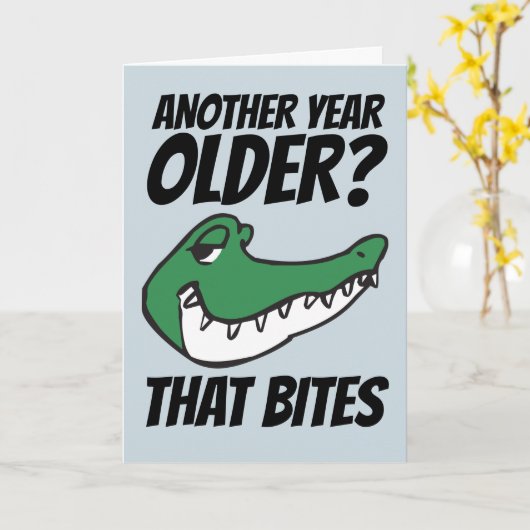 ALLIGATOR FUNNY BIRTHDAY BITES BITES CARDS KARTE (Gelbe Blume)