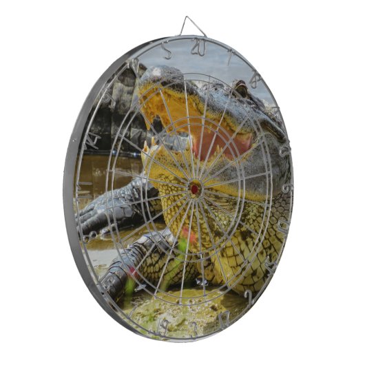 Alligator. Vertraulich Dartscheibe (Vorderseite Links)