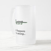 Alligator, was im Sumpf passiert Mattglas Bierglas (Vorderseite Links)