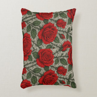 Almofada  Rosas Vermelhas sobre Renda Branca artes Dekokissen