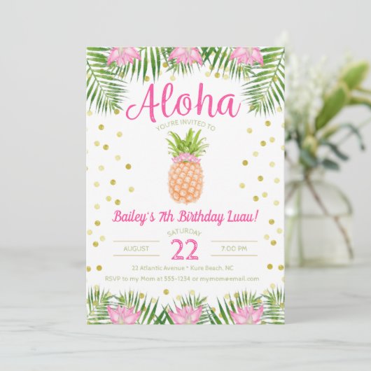 Aloha Luau Birthday Tropische Ananas in Rosa Einladung (Stehend Vorderseite)