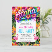 Aloha Tropical Flamingo Birthday Pool Party Einladung (Stehend Vorderseite)