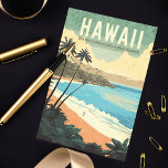 Aloha von Hawaii Vintage Travel Postkarte<br><div class="desc">Treten Sie zurück in die Vergangenheit und tauchen Sie ein in den Charme vergangener Jahre mit unserem "Aloha aus der Vergangenheit: Vintage Hawaii Travel Postcard." 🌺 🏄 ‍ Diese Postkarte bringt Sie auf eine nostalgische Reise in das goldene Zeitalter von Hawaiis Reise mit einem faszinierenden Vintagen Design, das den Reiz...</div>