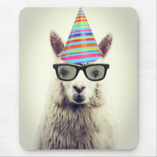 Alpaca in Brille und Party Hat Mousepad