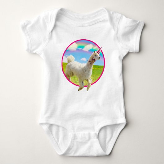 Alpaca Unicorn unter Rainbow Sky Baby Strampler (Vorderseite)