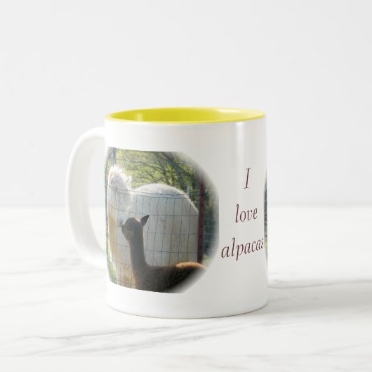 Alpaka küsst Tasse (Vorderseite Links)