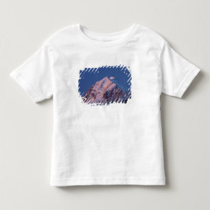 Alpenglühen auf Aoraki Mount Cook, Mackenzie 2 Kleinkind T-shirt