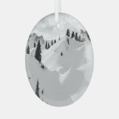 Alpenlandschaft: Schneesichere Berge Ornament Aus Glas (Vorderseite links)