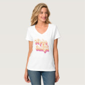 Alpha Chi Omega | Groovy Schrift T-Shirt (Vorderseite Vollansicht)
