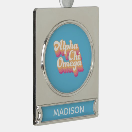 Alpha Chi Omega| Groovy Script Banner-Ornament Silber (Rechts)