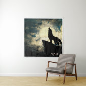Alpha Wolf heult nachts auf Vollmond Wandteppich (Beispiel)