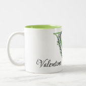 Alphabet Buchstabe V, Aquarelllavender botanisch Zweifarbige Tasse (Links)