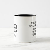 Alphabet der Typografie-Tasse - Eurostile Zweifarbige Tasse (Mittel)