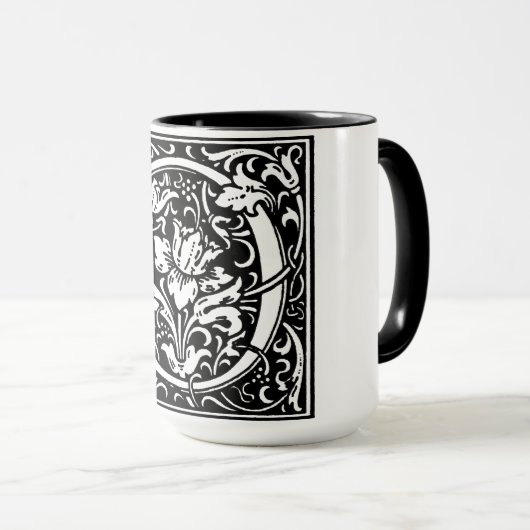 Alphabet Letter O on Tasse im Renaissancestil (VorderseiteRechts)