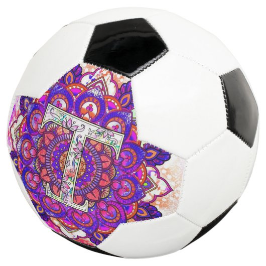 Alphabet T mandala Fußball (Dreiviertel)