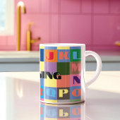 Alphabet Tasse farbiger personalisierter Name