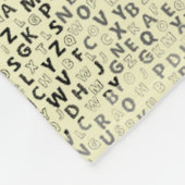 Alphabets Muster 01 BW.w LYellow BG Fleecedecke (Ecke)