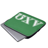 Alphi Chi Omega weiße und grüne Buchstaben Laptopschutzhülle (Vorne Knopf)