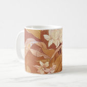 Alphonse Mucha Art Nouveau Floral Detail Kaffeetasse (Vorderseite Links)