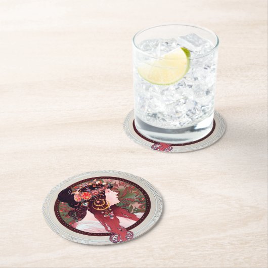 Alphonse Mucha Runder Pappuntersetzer (Vor Ort)