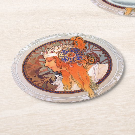 Alphonse Mucha Runder Pappuntersetzer (Angewinkelt)