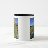Alpine Wildblumen & Mt Clemens am Logan Pass Tasse (Zentrum)