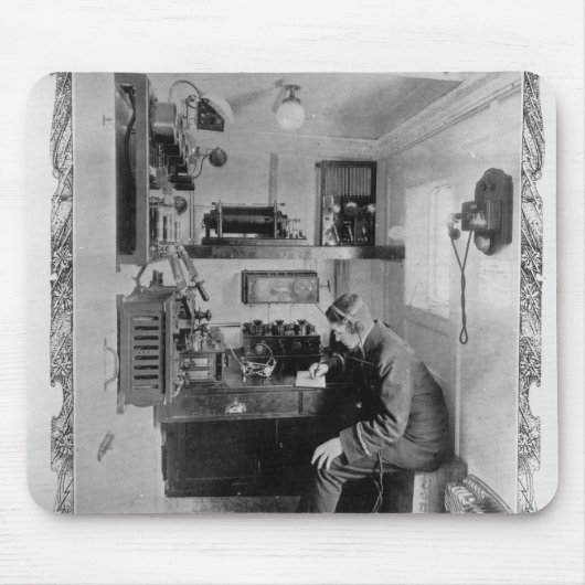 Als an Bord das ruinierte "titanische " Mousepad (Vorne)