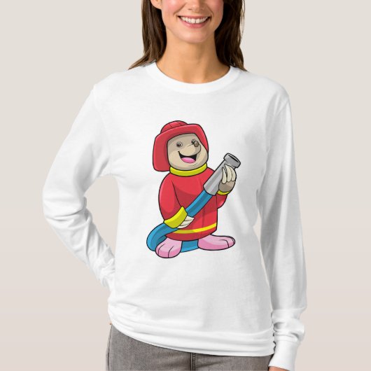 Als Feuerwehrmann mit Schlauch T-Shirt (Vorderseite)