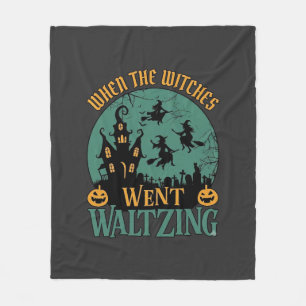 Als Hexen Waltzend Halloween Spukhaus Fleecedecke