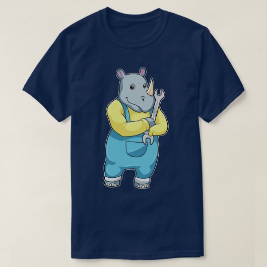 als Mechanik mit Wrench T-Shirt (Design vorne)