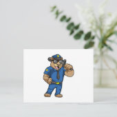 Als Polizeibeamter mit Polizeiuniform tragen Postkarte (Stehend Vorderseite)