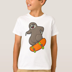 Als Skater mit Skateboard T-Shirt