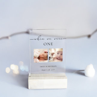 Als wir älter waren, unterzeichnete die Tischnumme Acryleinladungen