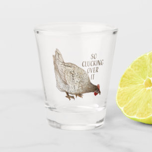 Also, klopfen Sie darüber! Puff mit braunem Huhn Schnapsglas
