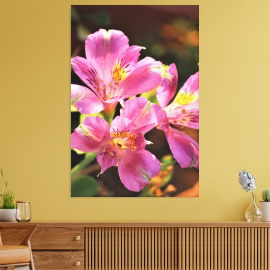 Alstroemeria Lilly Atemberaubend Floral Bold Pink Leinwanddruck (Insitu (Wohnzimmer))