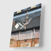 ALT ENGLAND QUADRATISCHE WANDUHR (Winkel)