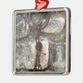 alt ornament aus metall (Links)