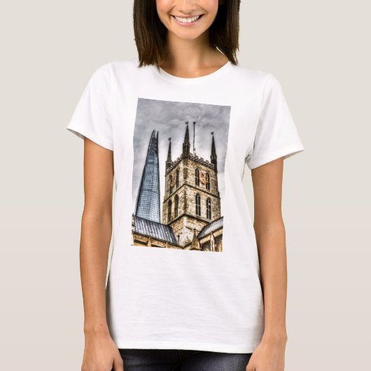 Alt und modern T-Shirt (Vorderseite)