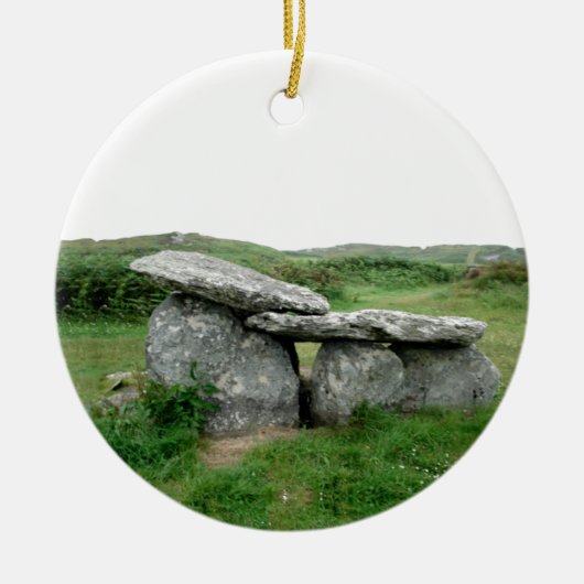 Altar-geformtes archäologisches Grab Irland Keramikornament (Vorne)