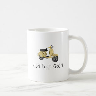 Alte, aber goldene klassische Tasse
