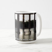 Alte Agora von Athen, Griechenland. Stoa of Attalo Kaffeetasse (VorderseiteRechts)