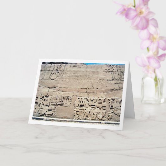 Alte ägyptische Mauer mit Hieroglyphen, Luxor Karte (Orchidee)