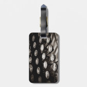 Alte antike Schreibmaschine befestigt Gepäckanhänger (Rückseite vertikal)