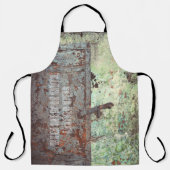 Alte bemalte rostige Tür Schürze (Vorderseite)