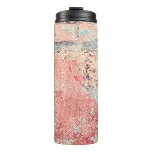 Alte Betonwand mit natürlichen Defekten. S Thermosbecher