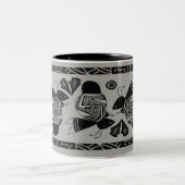 Alte Bienen und Blume auf grauer Tasse (Mittel)